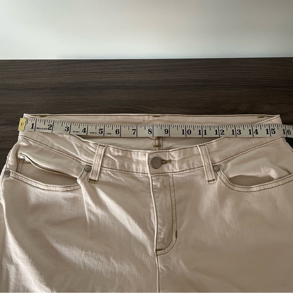 Eileen Fisher Off White Cream Straight Leg Mid Rise Organic Cotton Cropped Jeans - Picture 12 of 14